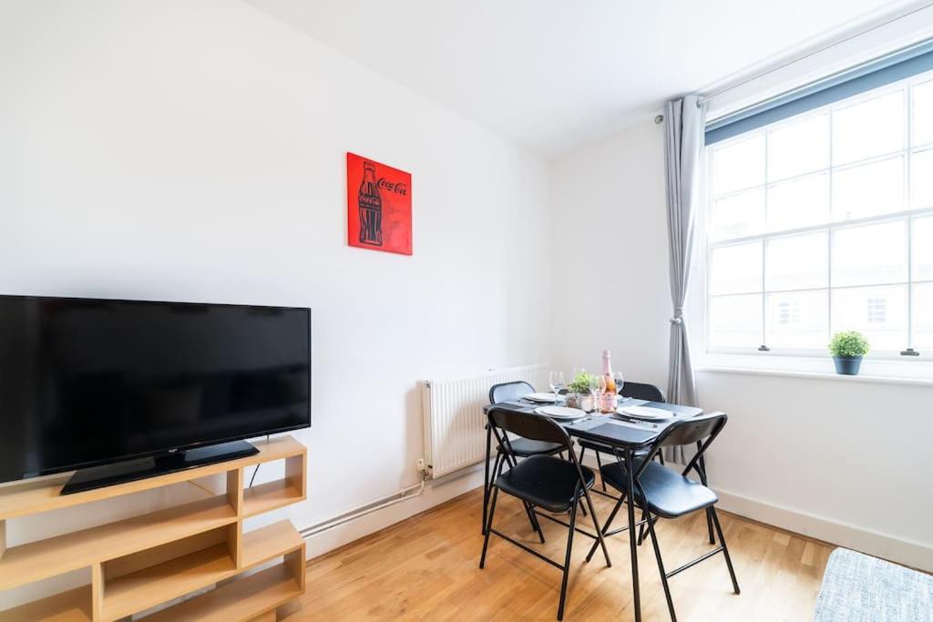 Beautiful One Bedroom Flat In Tavistock Place Londres Extérieur photo