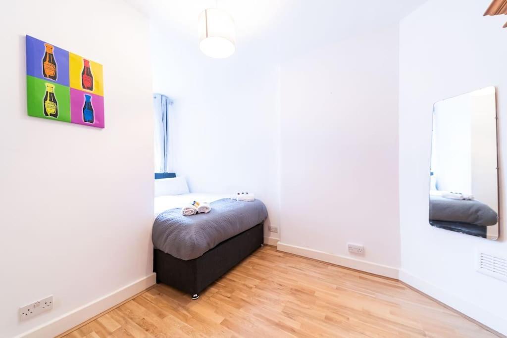 Beautiful One Bedroom Flat In Tavistock Place Londres Extérieur photo